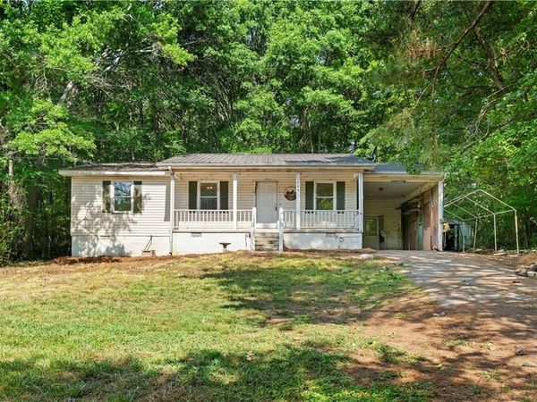 131 Hummingbird Lane SE, Calhoun, GA 30701