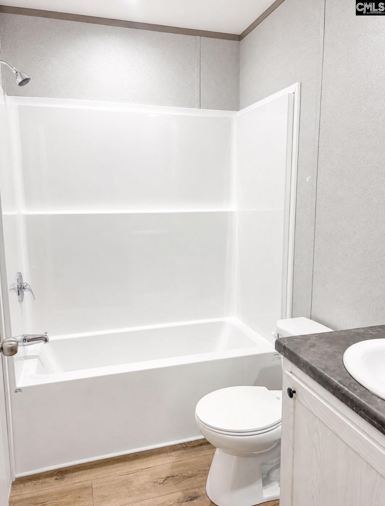 7101 Dorange Road  Photo 14