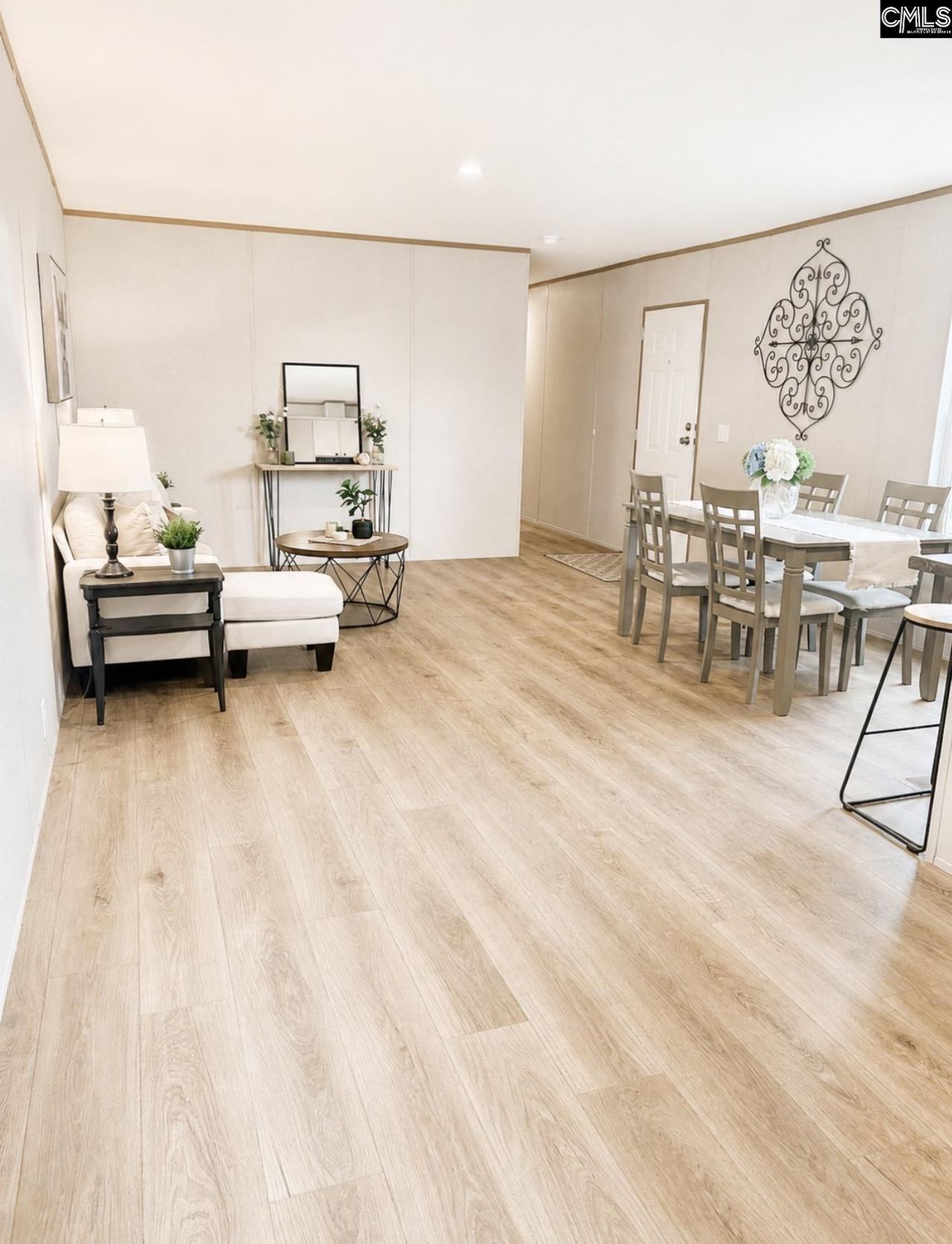 7101 Dorange Road  Photo 4