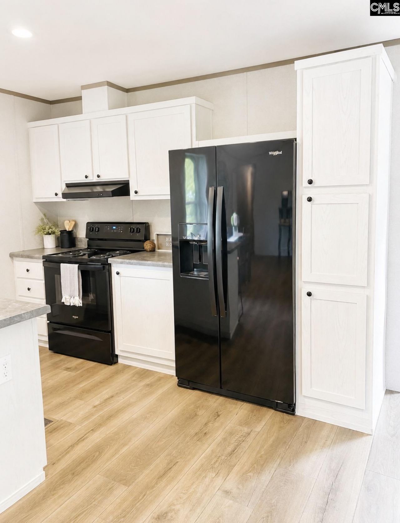 7101 Dorange Road  Photo 6