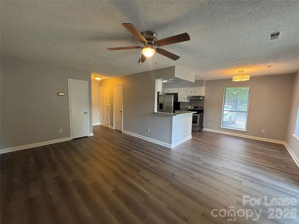 3600 Cobbleridge Drive , Charlotte, NC 28215