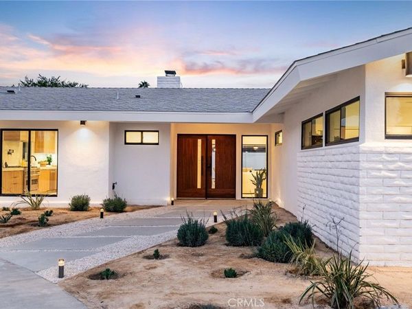1975 E Mark Leslie, Palm Springs, CA 92264
