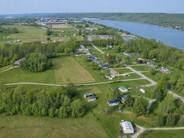 986 42E HWY, Warsaw, KY 41095