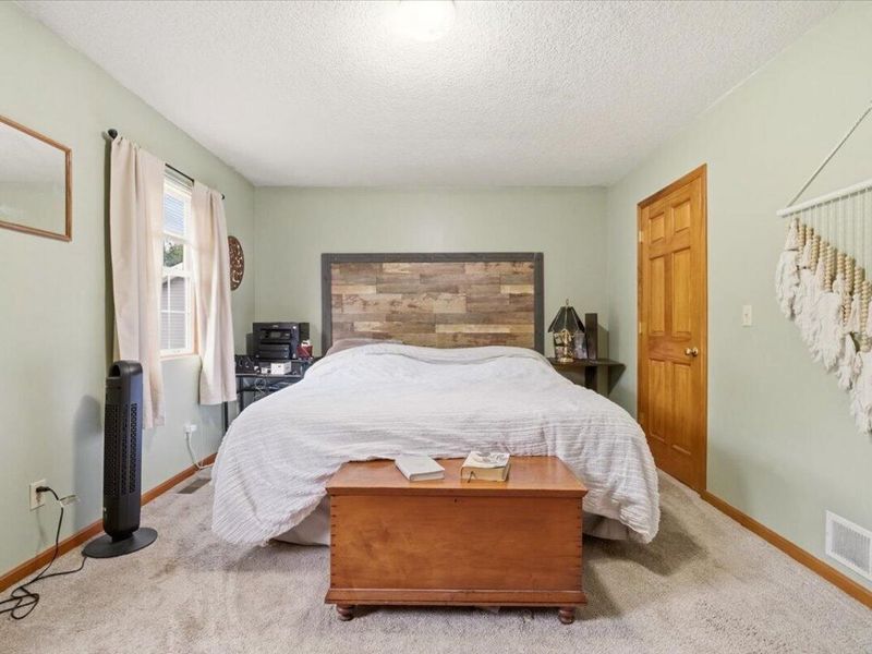 749 Country Club Drive, Howard, OH 43028 Photo 15