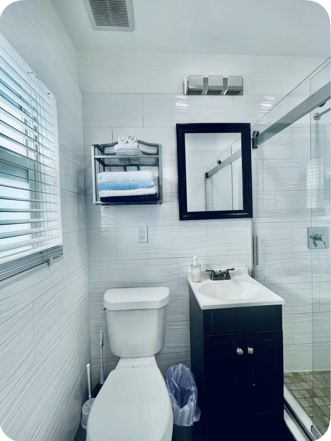 630 NE 17th Way, Fort Lauderdale, FL 33304 Photo