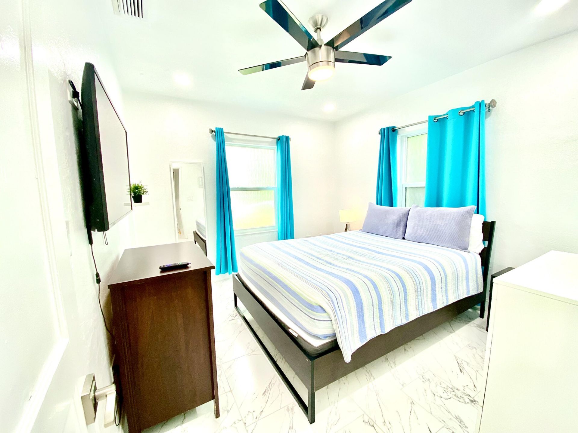 630 NE 17th Way, Fort Lauderdale, FL 33304 Photo