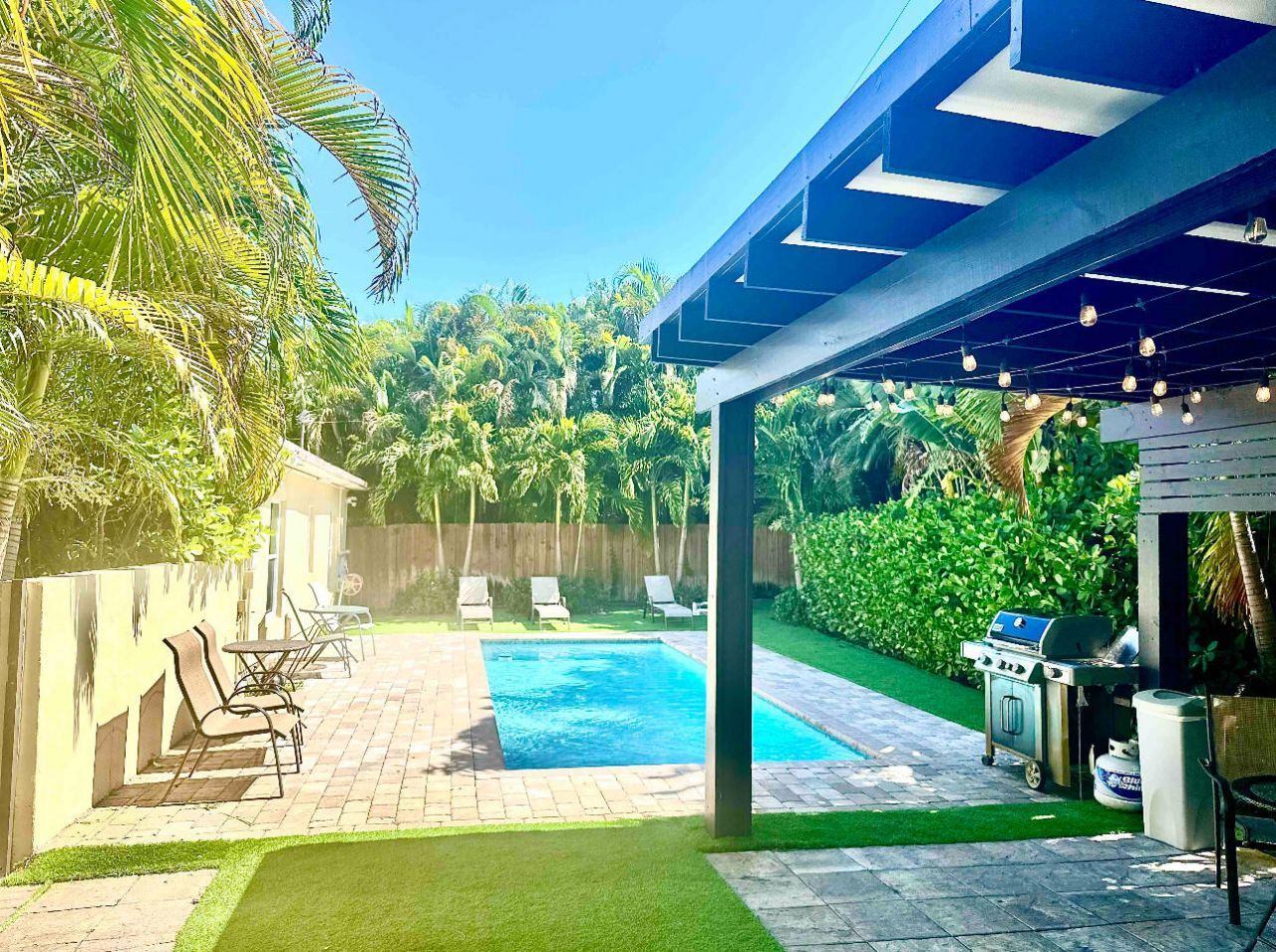630 NE 17th Way, Fort Lauderdale, FL 33304 Photo