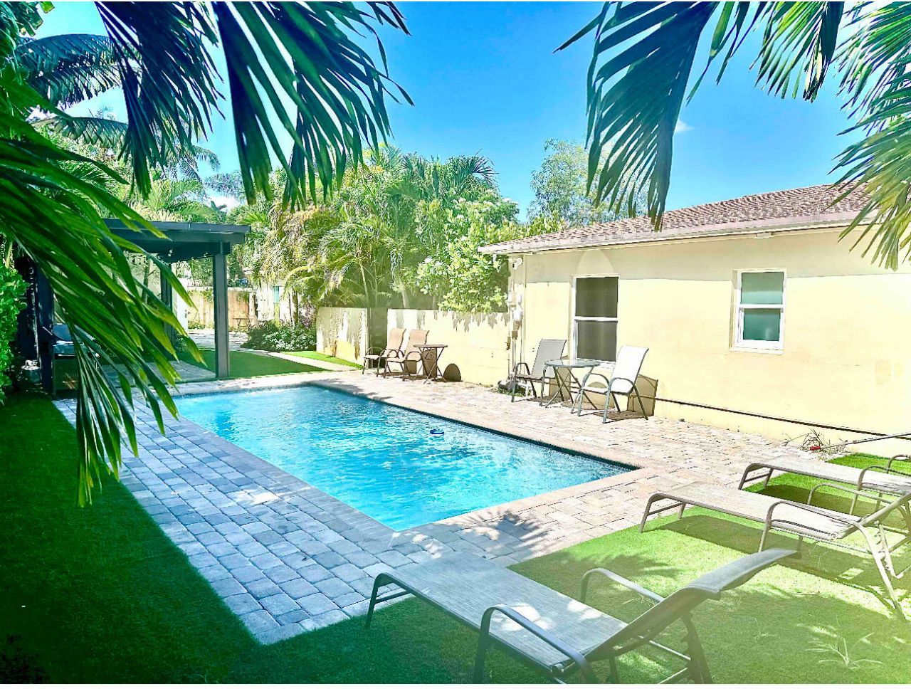 630 NE 17th Way, Fort Lauderdale, FL 33304 Photo