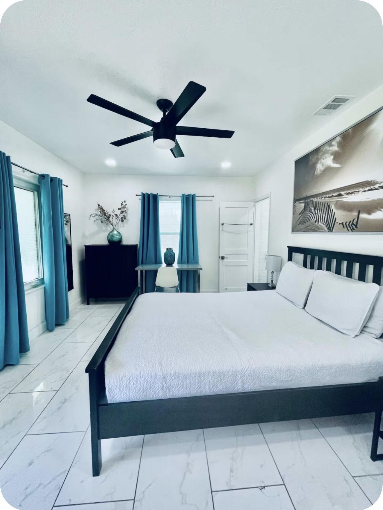 630 NE 17th Way, Fort Lauderdale, FL 33304 Photo