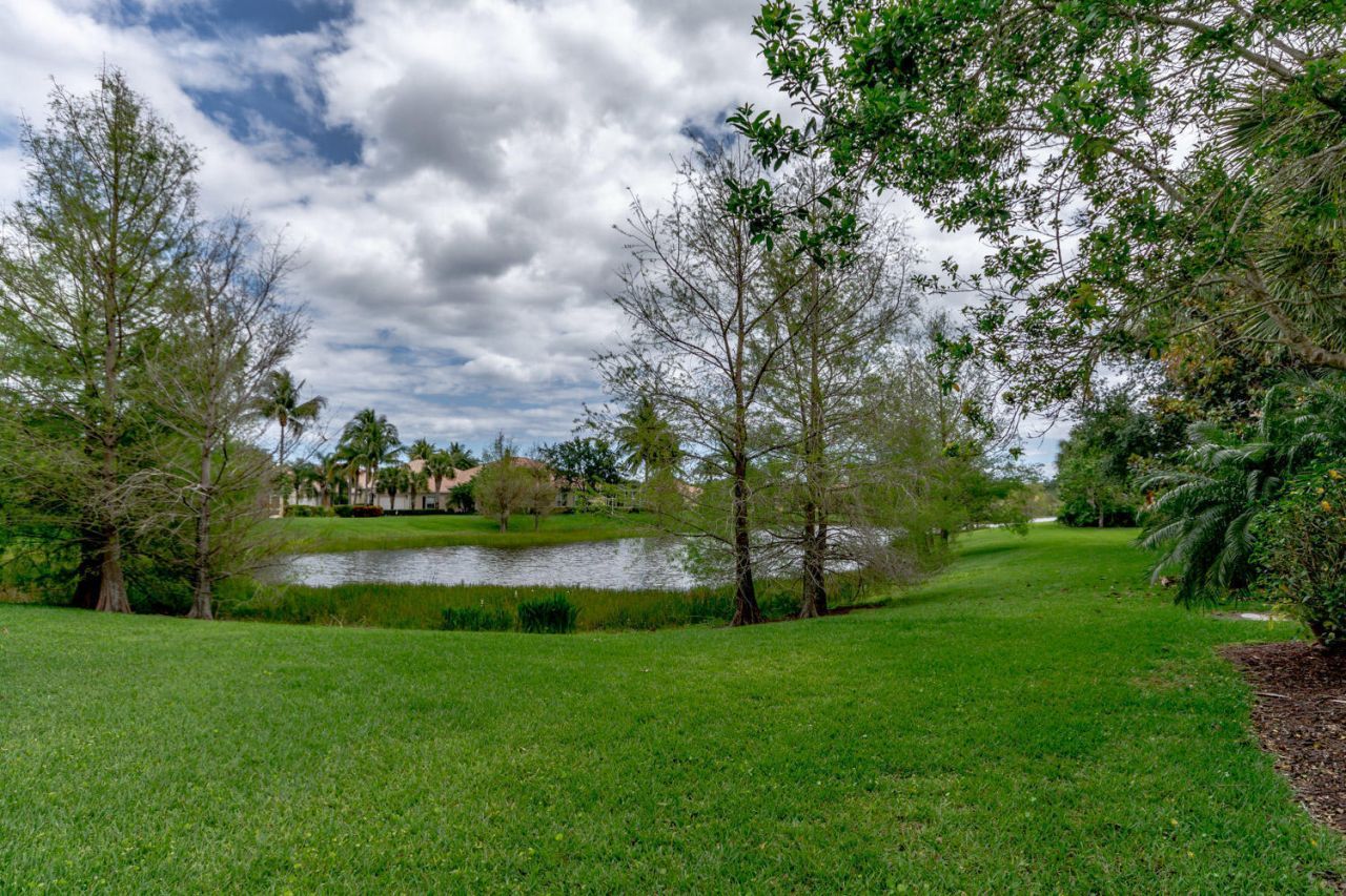 4705 Dovehill Drive, Palm Beach Gardens, FL 33418 Photo