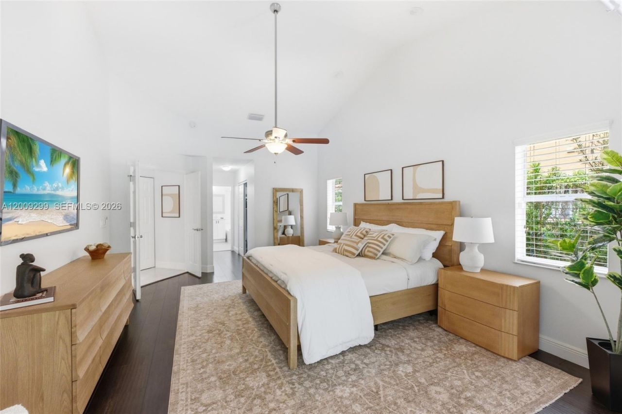 1135 Fairfax Ln, Weston, FL 33326 Photo