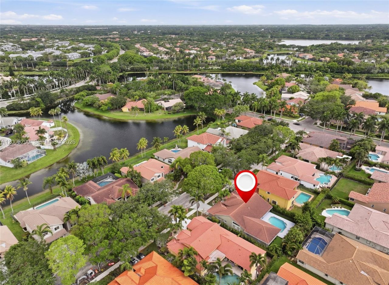 1135 Fairfax Ln, Weston, FL 33326 Photo