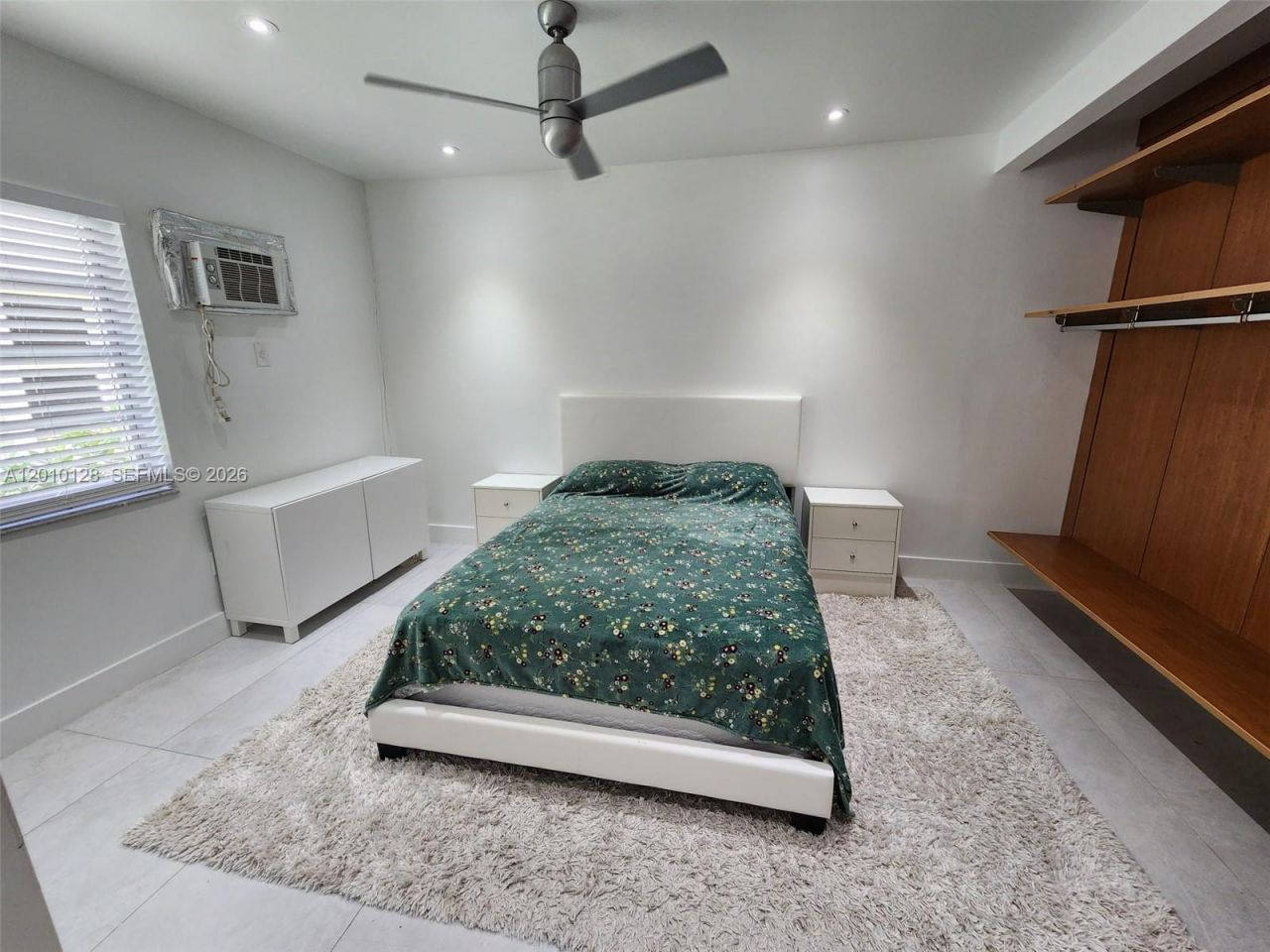 1043 NW 2nd St , Unit 3, Miami, FL 33128 Photo