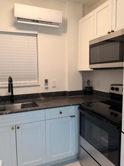 1043 NW 2nd St , Unit 3, Miami, FL 33128 Photo