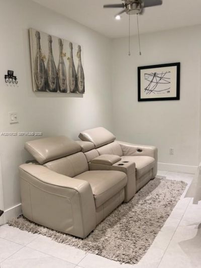 1043 NW 2nd St , Unit 3, Miami, FL 33128 Photo