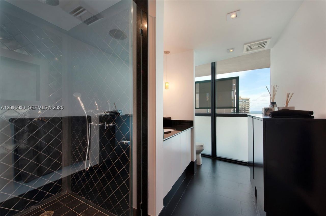 101 20th St , Unit 1907, Miami Beach, FL 33139 Photo