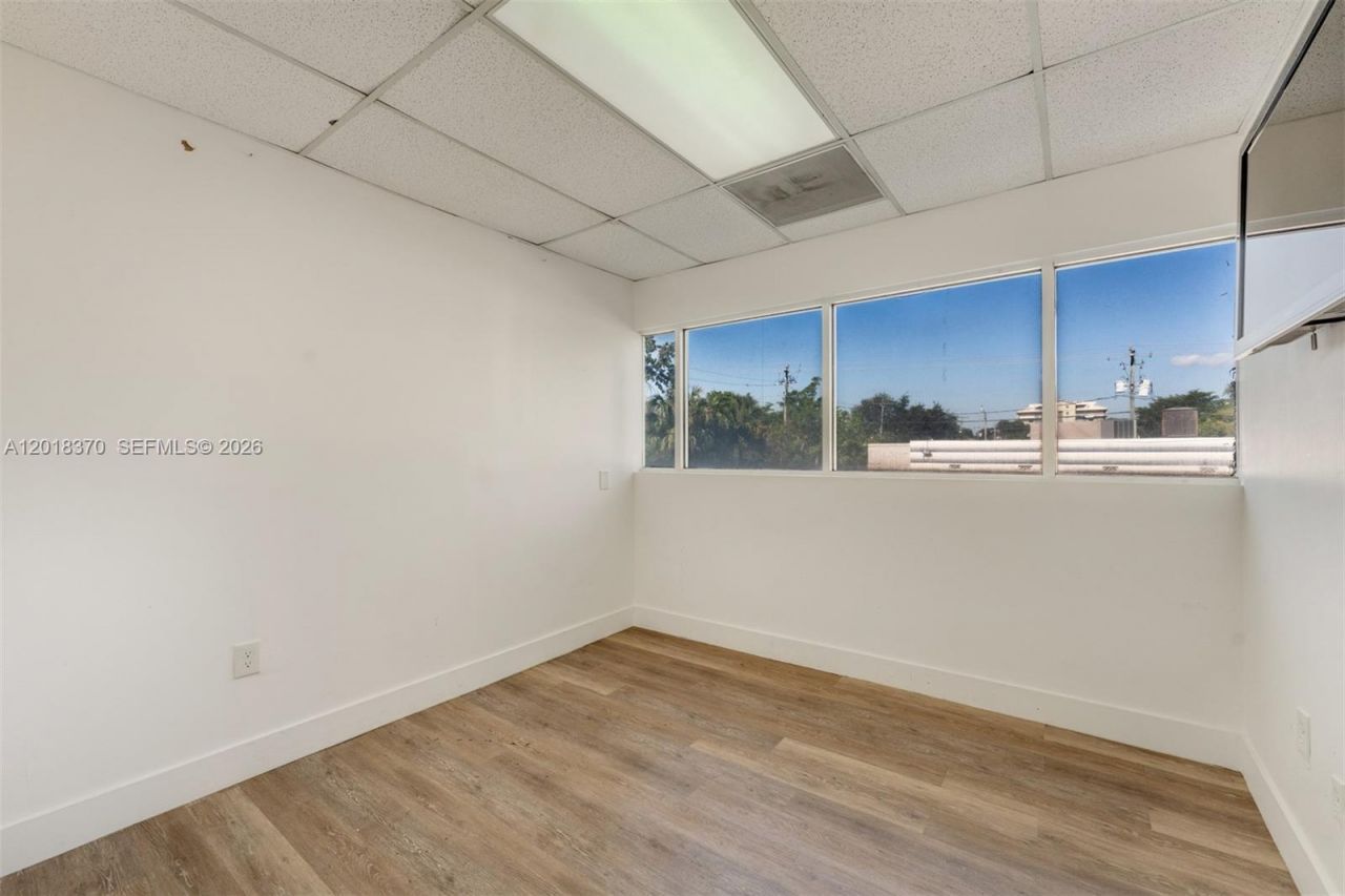1378 SW 22nd St , Unit 2, Miami, FL 33145 Photo