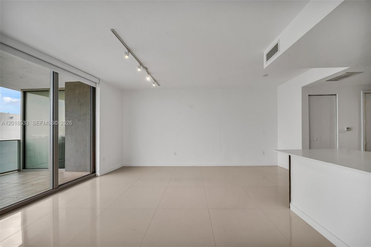 488 NE 18th St, Unit 4005, Miami, FL 33132 Photo
