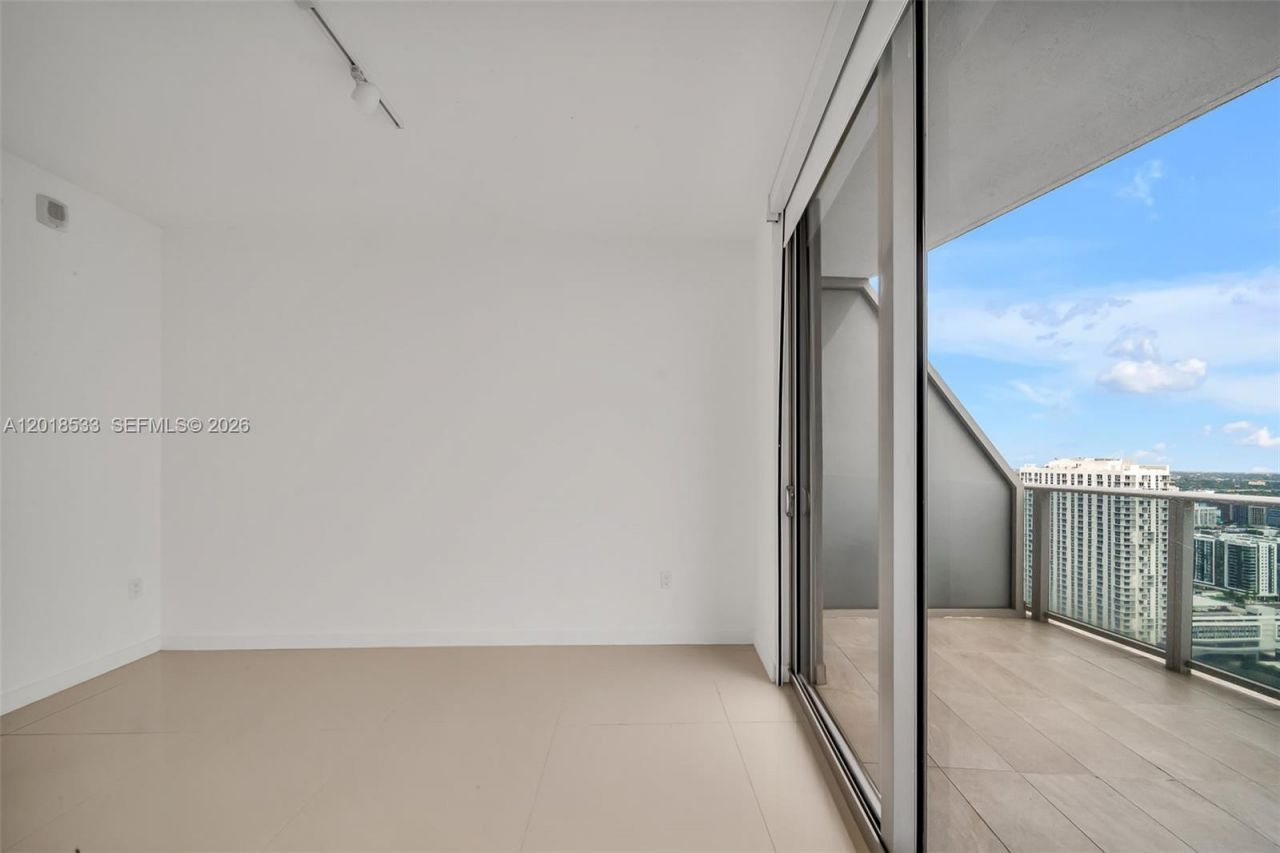 488 NE 18th St, Unit 4005, Miami, FL 33132 Photo