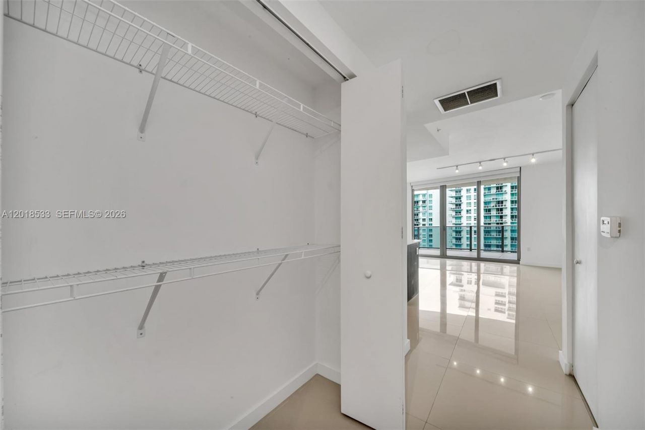 488 NE 18th St, Unit 4005, Miami, FL 33132 Photo
