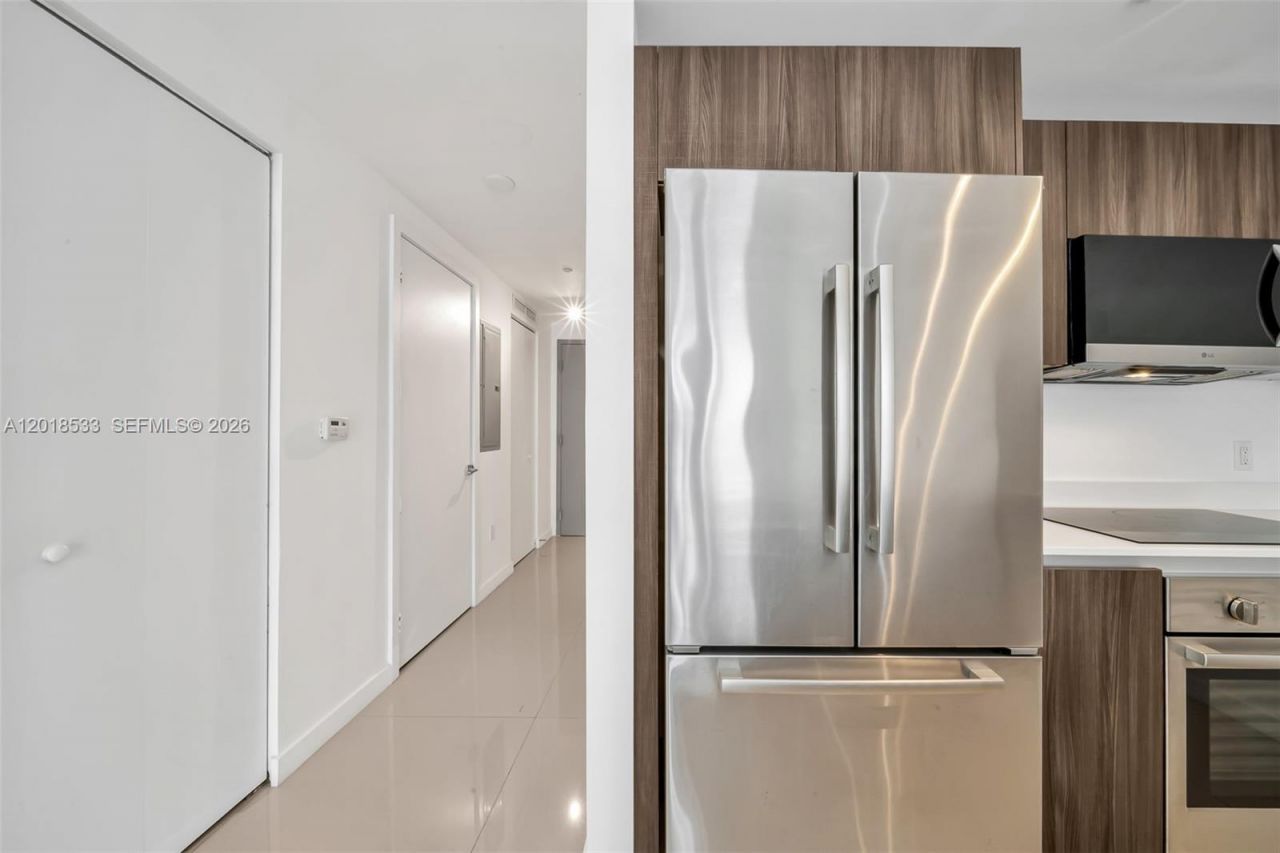 488 NE 18th St, Unit 4005, Miami, FL 33132 Photo
