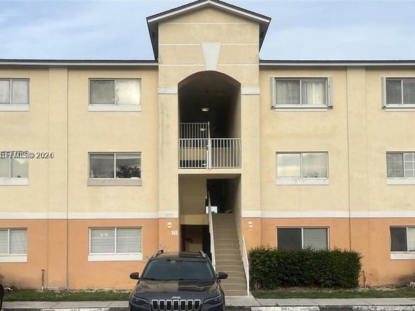 3700 N 56th Ave , Unit 1012, Hollywood, FL 33021