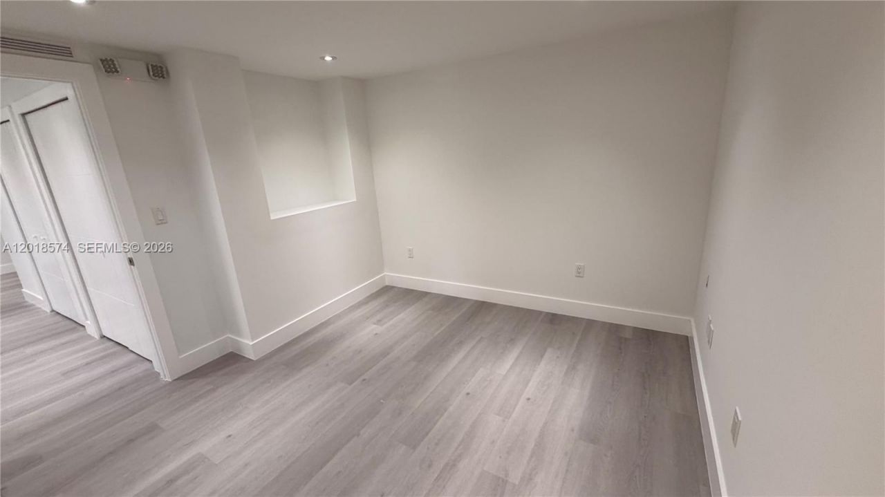 8335 NW 64th St , Unit 1, Medley, FL 33166 Photo
