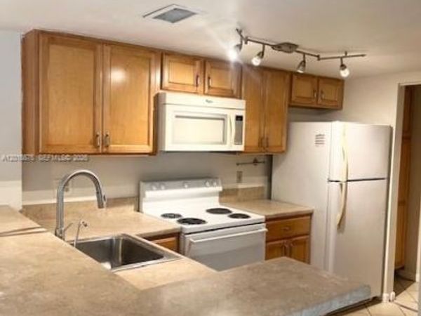 10709 Cleary Blvd , Unit 105, Plantation, FL 33324