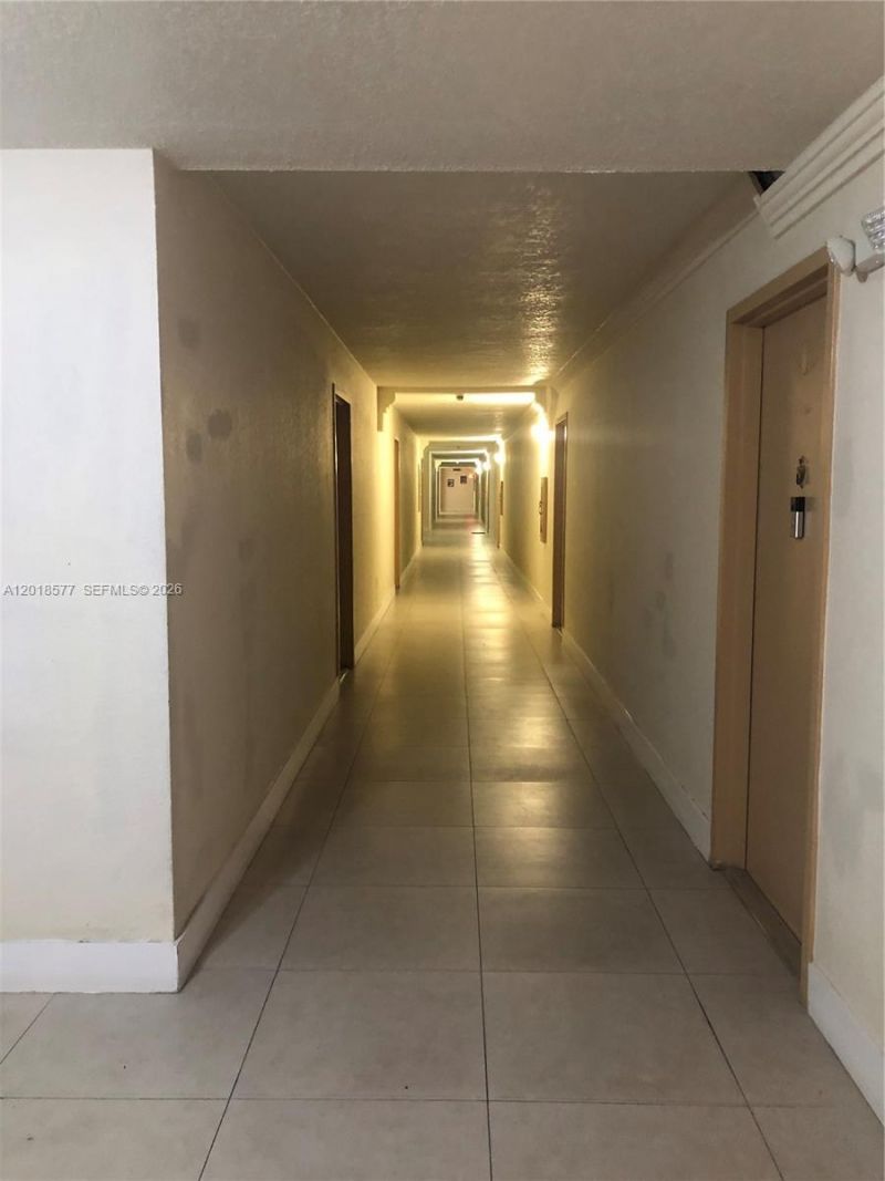9350 Fontainebleau Blvd , Unit 204, Miami, FL 33172 Photo