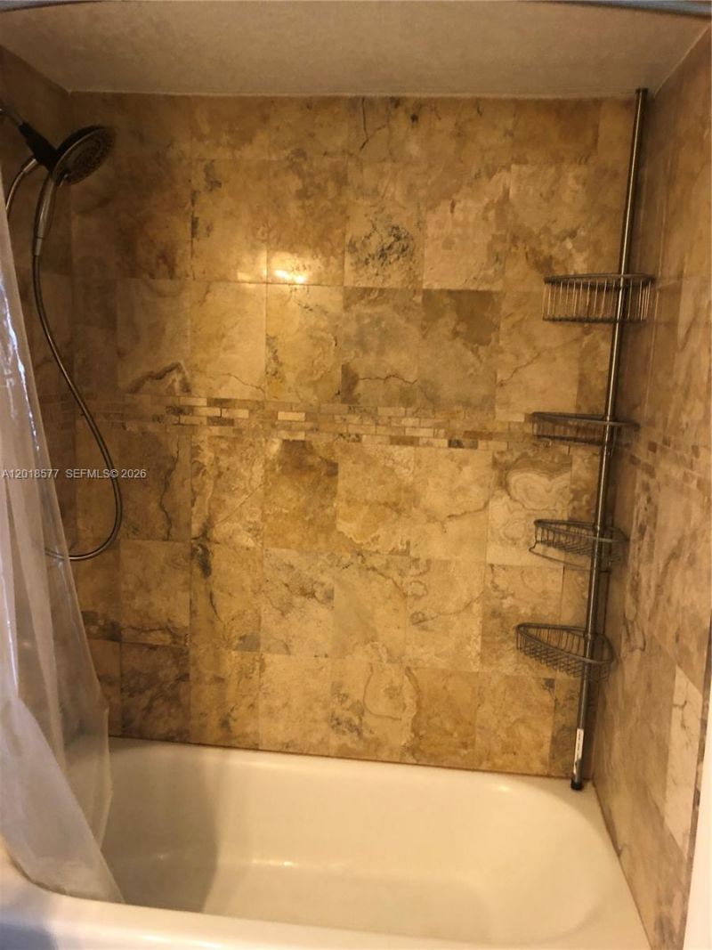 9350 Fontainebleau Blvd , Unit 204, Miami, FL 33172 Photo