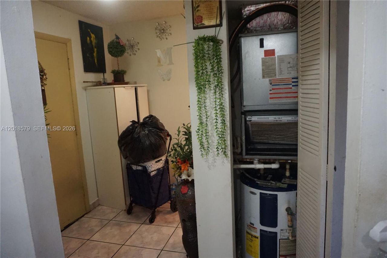 6095 W 19th Ave , Unit 205, Hialeah, FL 33012 Photo