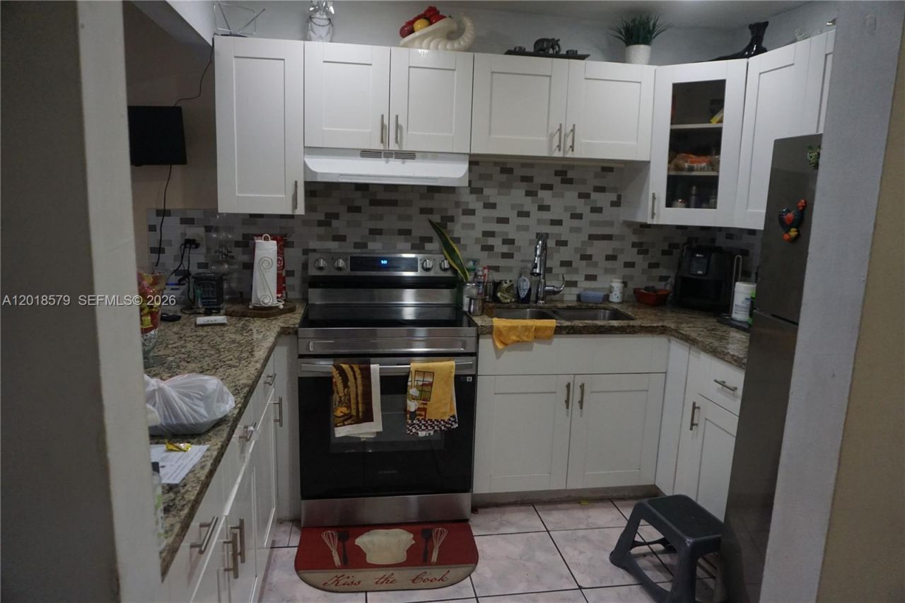 6095 W 19th Ave , Unit 205, Hialeah, FL 33012 Photo