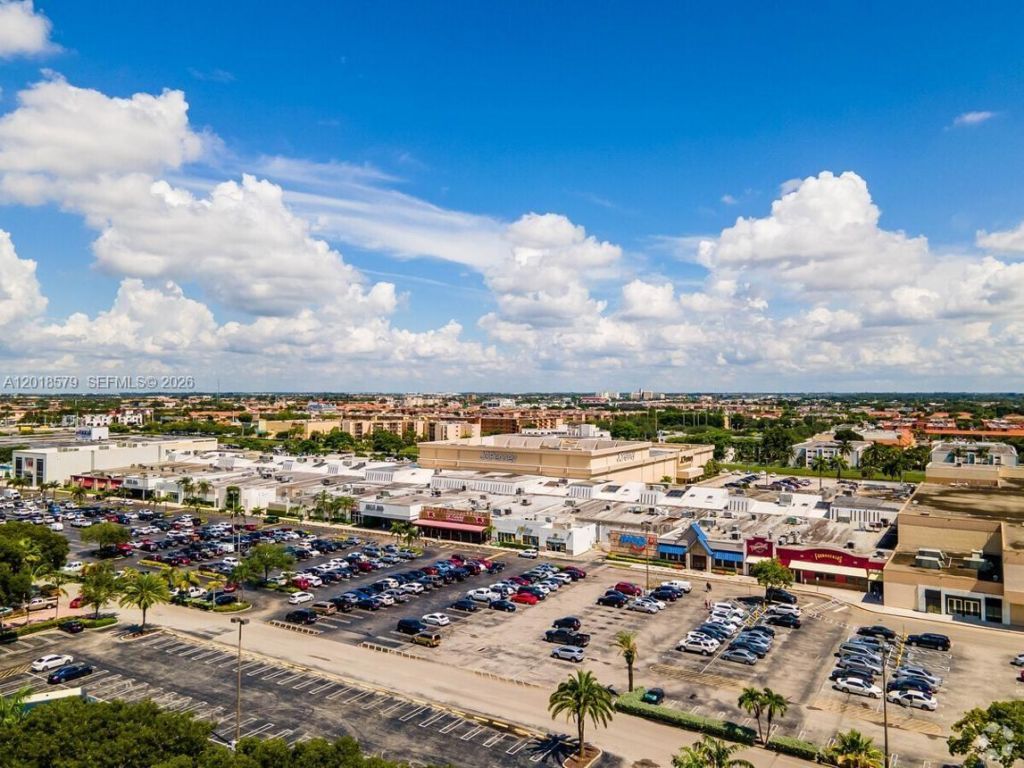 6095 W 19th Ave , Unit 205, Hialeah, FL 33012 Photo