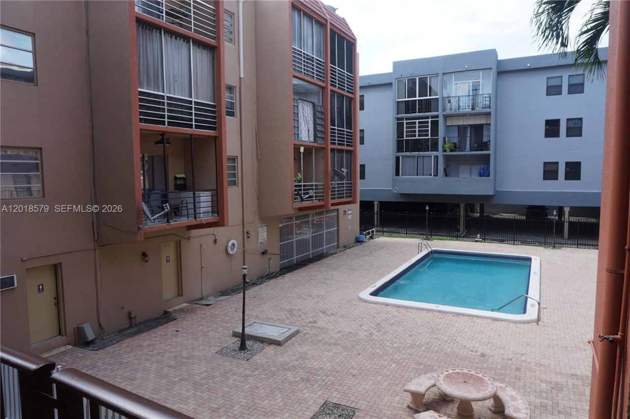 6095 W 19th Ave , Unit 205, Hialeah, FL 33012 Photo