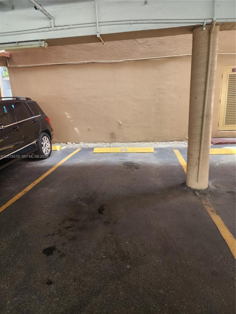 6095 W 19th Ave , Unit 205, Hialeah, FL 33012 Photo