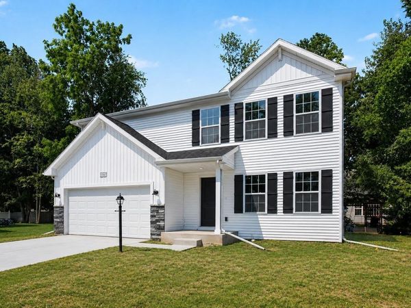 51567 Prescott Avenue, South Bend, IN 46637
