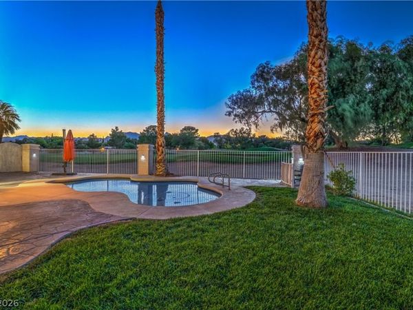 5152 Forest Oaks Drive, Las Vegas, NV 89149