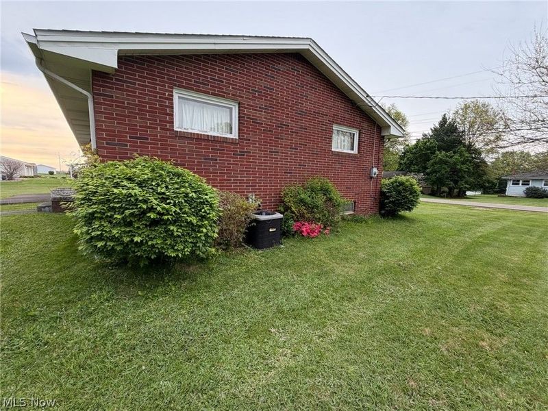 6391 Peach Street NE, Louisville, OH 44641 Photo 8