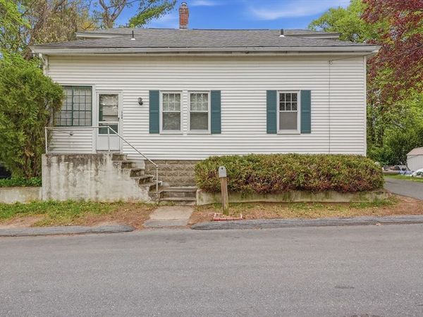 104 Bedford Avenue, Lowell, MA 01854