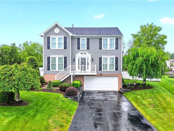 1254 Barnstaple Dr , South Park, PA 15129