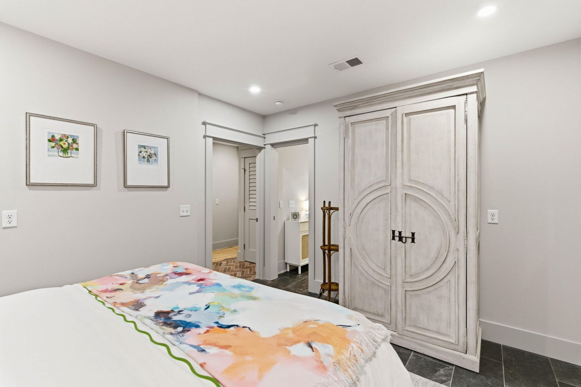 1109 Bay Street Photo 28