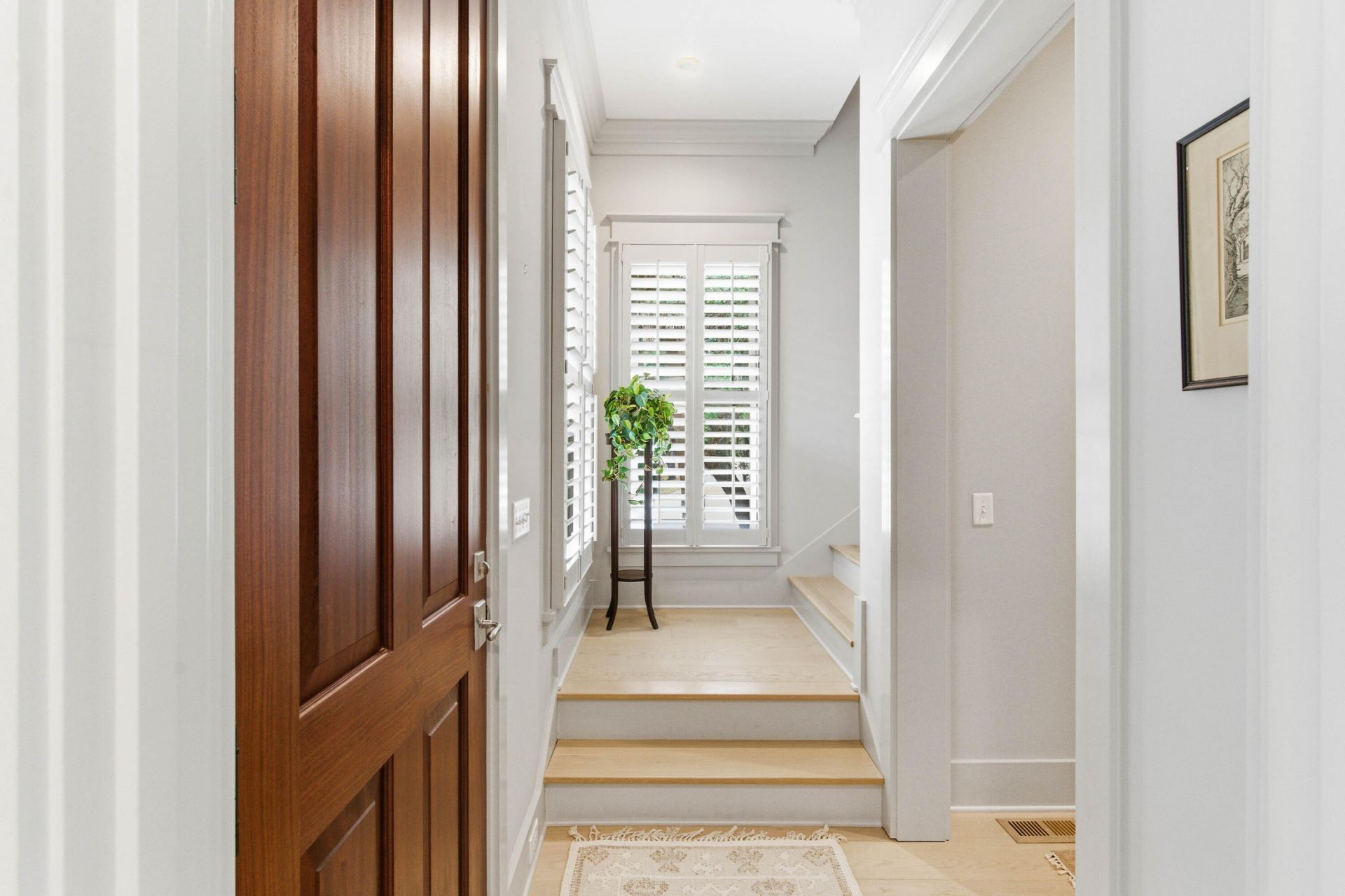 1109 Bay Street Photo 30