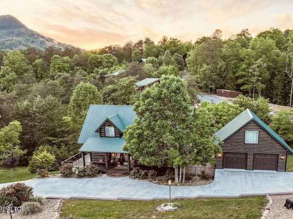 1347 Zachary Thomas Lane, Sevierville, TN 37876