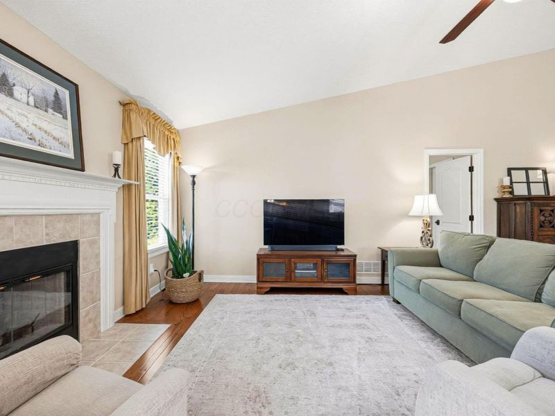 5943 Winebrook Drive, Westerville, OH 43081 Photo 9