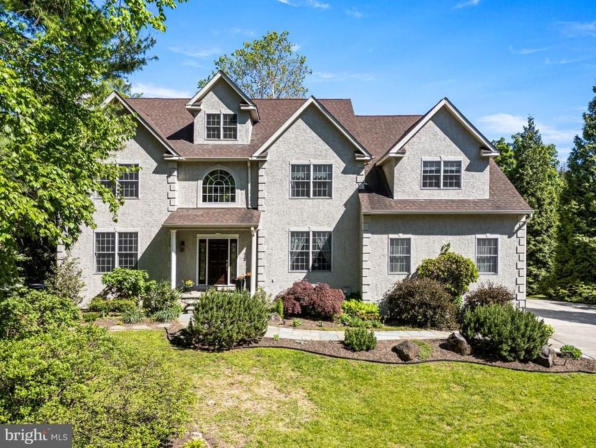 734 Cornelia Place, Philadelphia, PA 19118 Main Photo