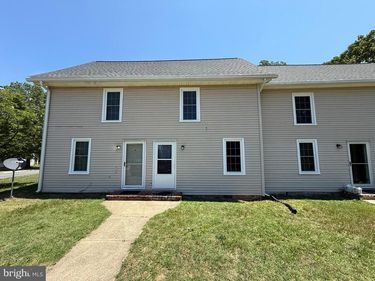 210 MILFORD STREET, Unit B, BOWLING GREEN, VA 22427