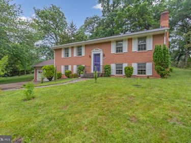 10500 LINFIELD STREET, FAIRFAX, VA 22032