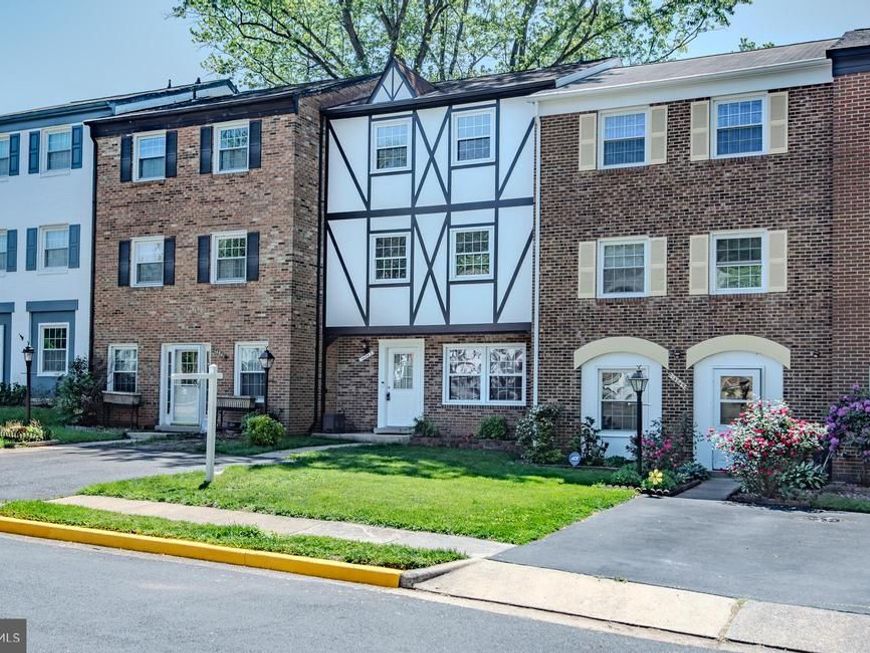 14843 Leicester Court, Centreville, VA 20120 Main Photo