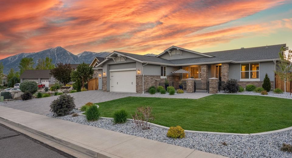 1016 Keystone Court, Gardnerville, NV 89460 Photo