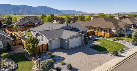 1016 Keystone Court, Gardnerville, NV 89460 Photo